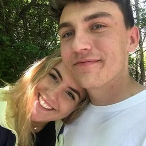 Meet your Posher, Cole